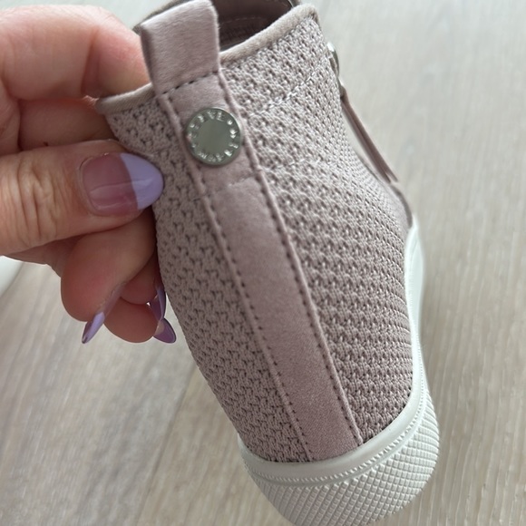 Steve Madden girls wedge sneakers - Picture 7 of 11